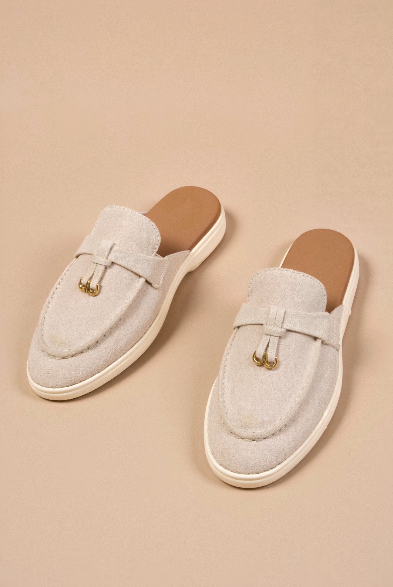 Old Money Women's Solid Toe Slip Flat Shoe Sandals