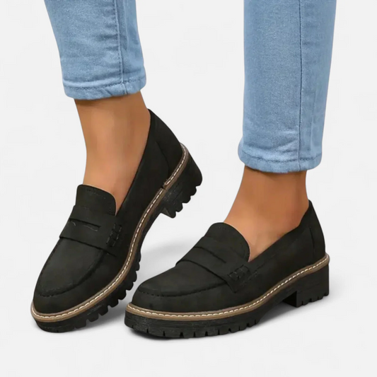 Orthopaedic moccasins with style and ultimate comfort